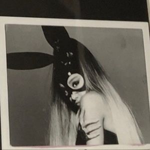 Dangerous woman signed postcard Ariana grande